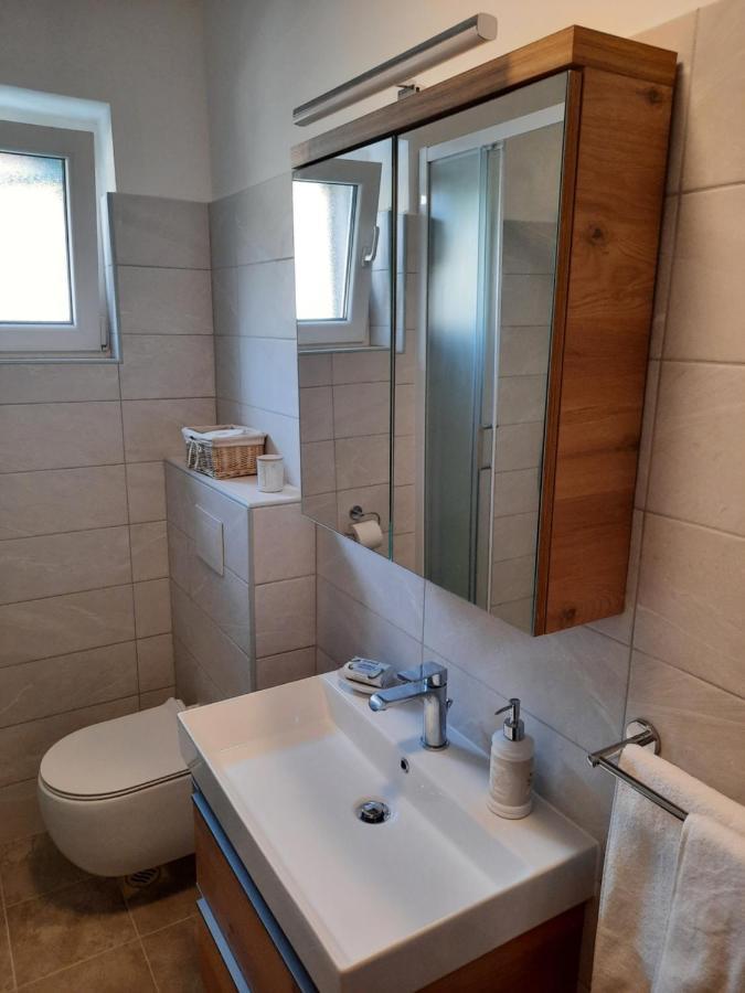 Apartman Laura M Vodice Exterior foto